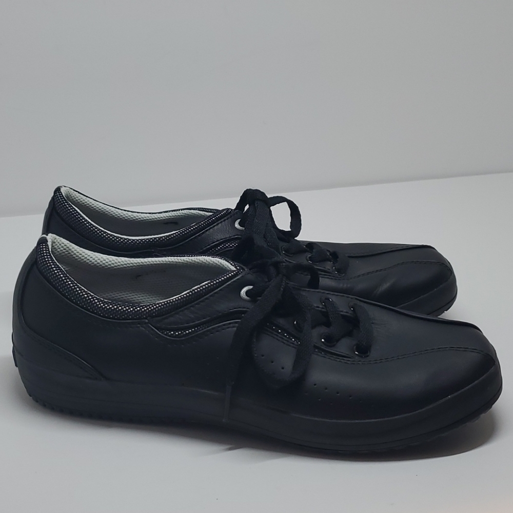 New Keds Black Leather Shoes 9